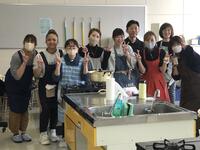 ２年ＰＴＡ調理メンバー集合写真